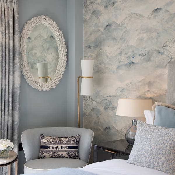 Lampadaire Clarkson Brass Finition antique | Andrew Martin - vue de détail | REMO-HOME