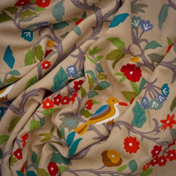 Tissu d'ameublement Birdsong Multi | Andrew Martin - vue de détail | REMO-HOME
