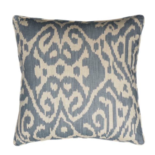 Coussin décoratif Otter Denim Plumes durables | Andrew Martin - vue principale | REMO-HOME