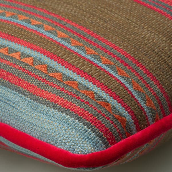 Coussin décoratif Las Salinas 3 Plumes durables | Andrew Martin - vue de détail | REMO-HOME