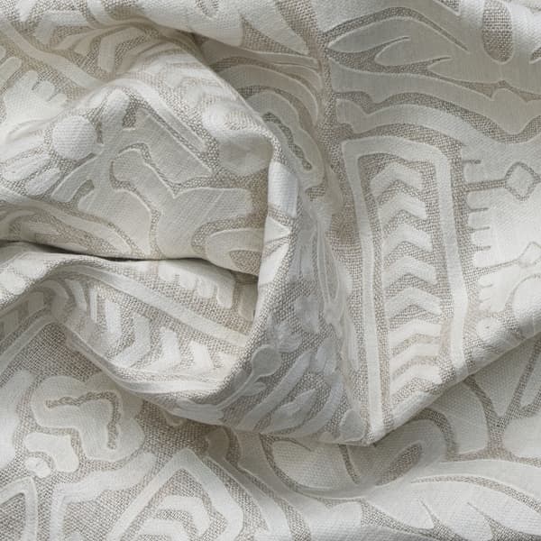 Tissu d'ameublement Totem Ivory | Andrew Martin - vue principale | REMO-HOME