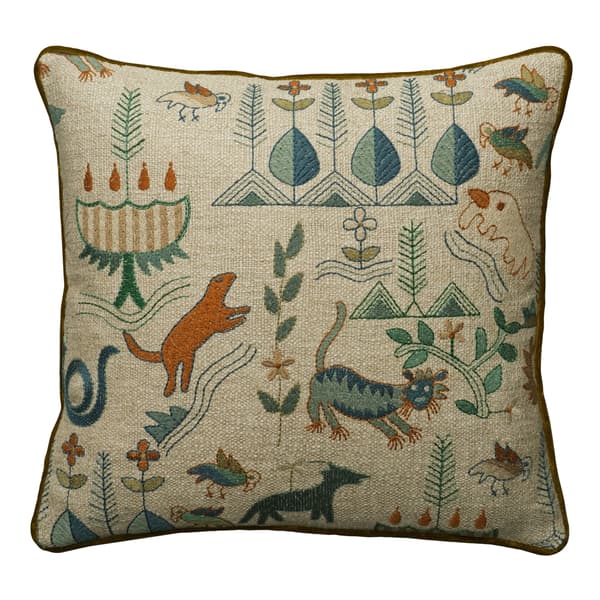 Coussin décoratif Scout Forest Plumes durables | Andrew Martin - vue principale | REMO-HOME
