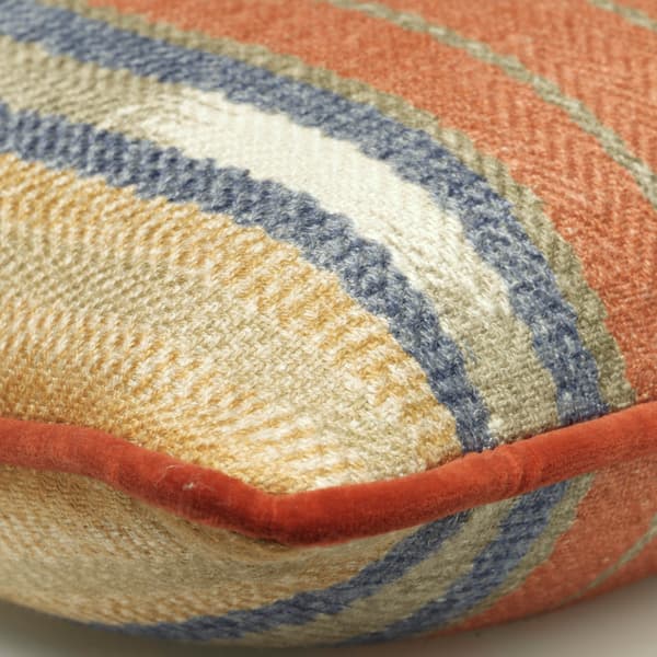 Coussin décoratif Nineveh Brick Plumes durables | Andrew Martin - vue de détail | REMO-HOME