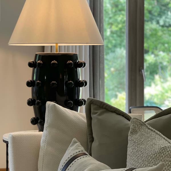 Lampe de table Linden Black | Andrew Martin - vue de détail | REMO-HOME