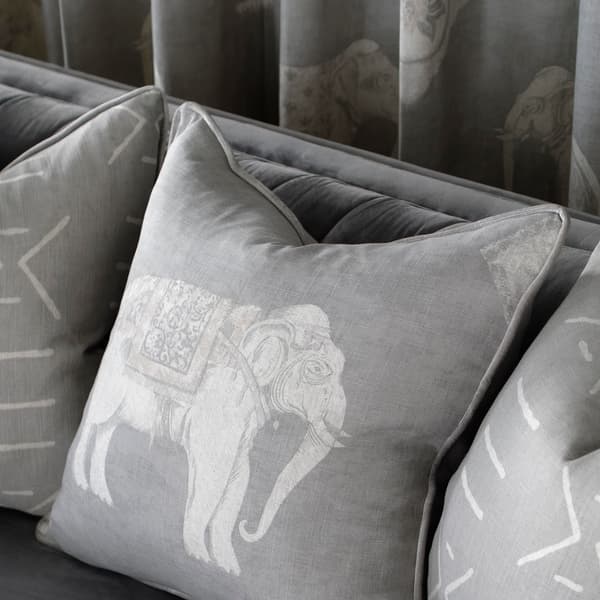 Tissu d'ameublement Jumbo Stone | Andrew Martin - vue de détail | REMO-HOME