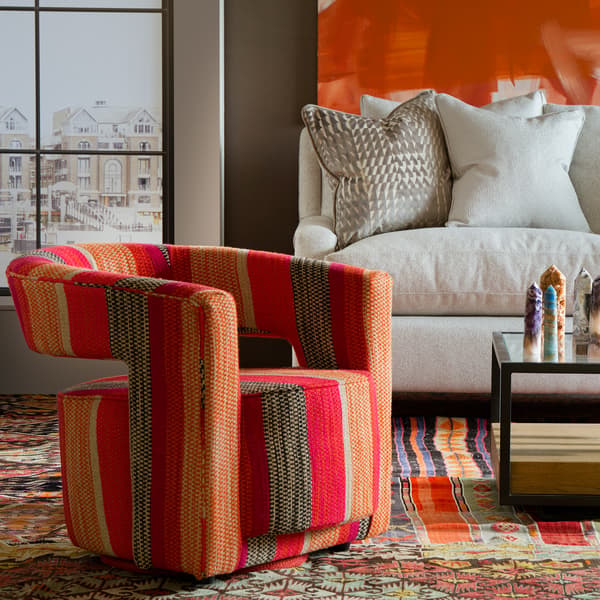 Fauteuil Madison Pivotant Llama Orange | Andrew Martin - vue de détail | REMO-HOME