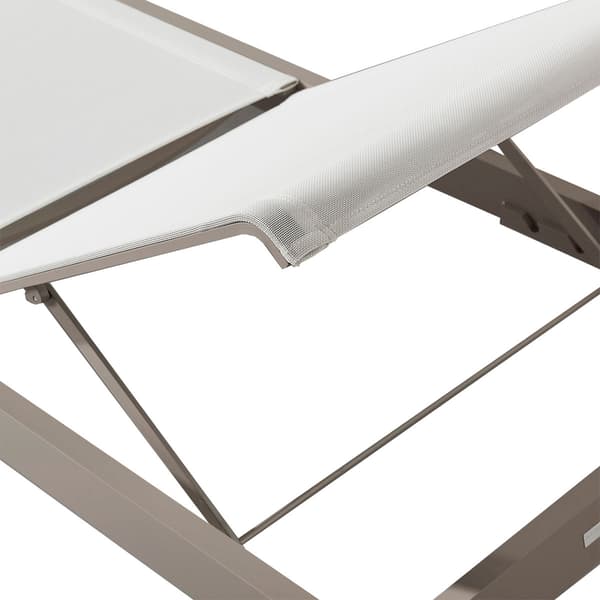 Mobilier d'extérieur Harlyn Sun Lounger | Andrew Martin - vue de détail | REMO-HOME