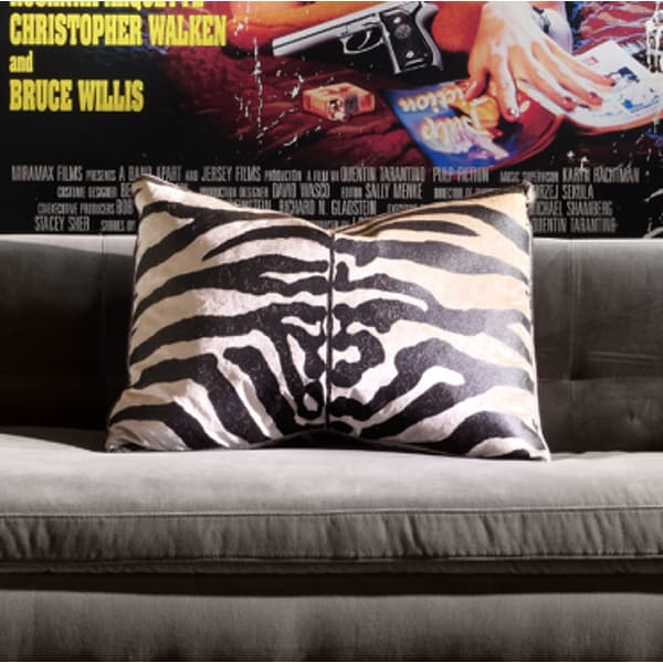 Coussin décoratif Arazova Zebra Plumes durables | Andrew Martin - vue de détail | REMO-HOME