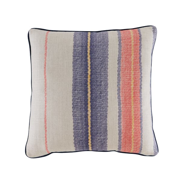 Coussin décoratif Elbrus Denim Plumes durables | Andrew Martin - vue principale | REMO-HOME