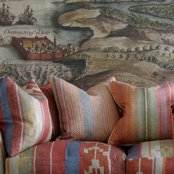 Coussin décoratif Oxus Plumes durables | Andrew Martin - vue de détail | REMO-HOME