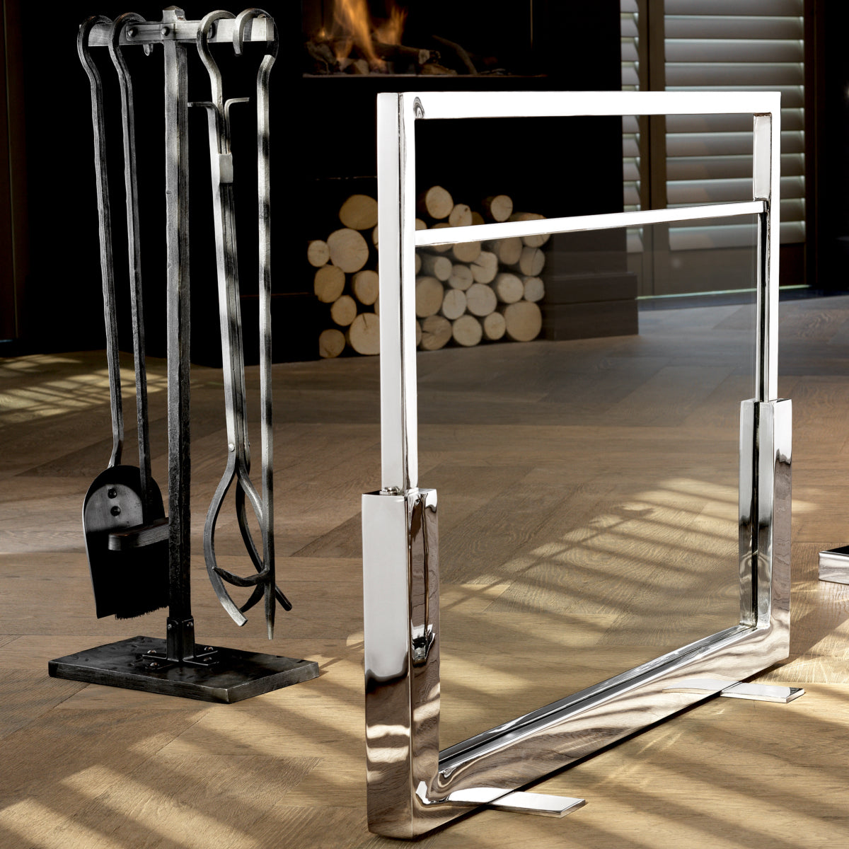 Ensemble d'ustensiles de cheminée en finition zinc | Eichholtz Fire Tools set of 4 - vue de détail | REMO-HOME