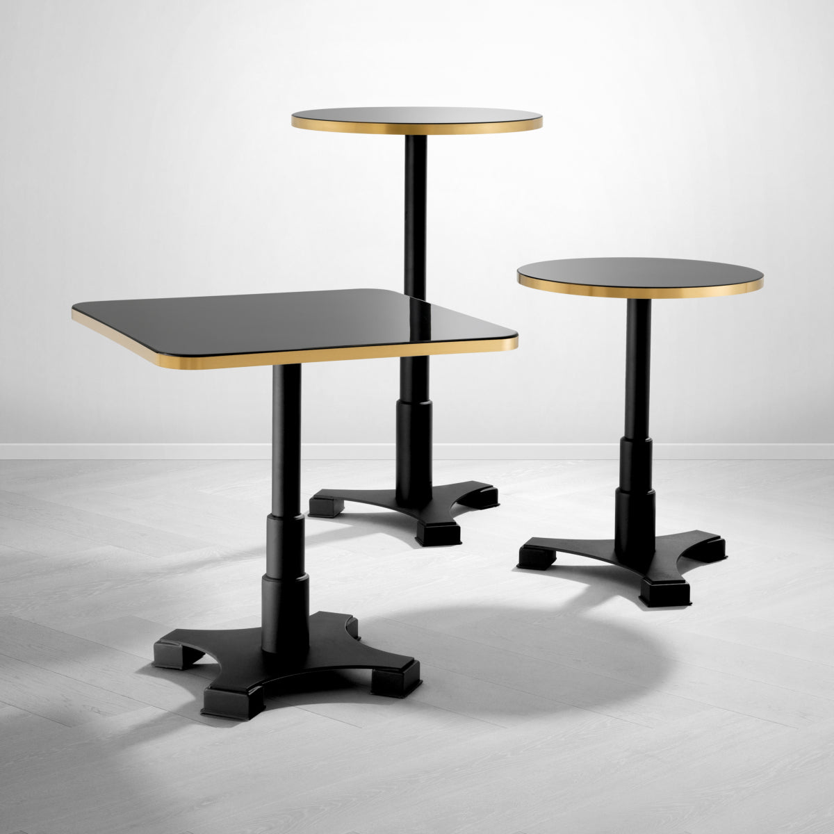 Table de bar en travertin carré | Eichholtz Avoria - vue de détail | REMO-HOME