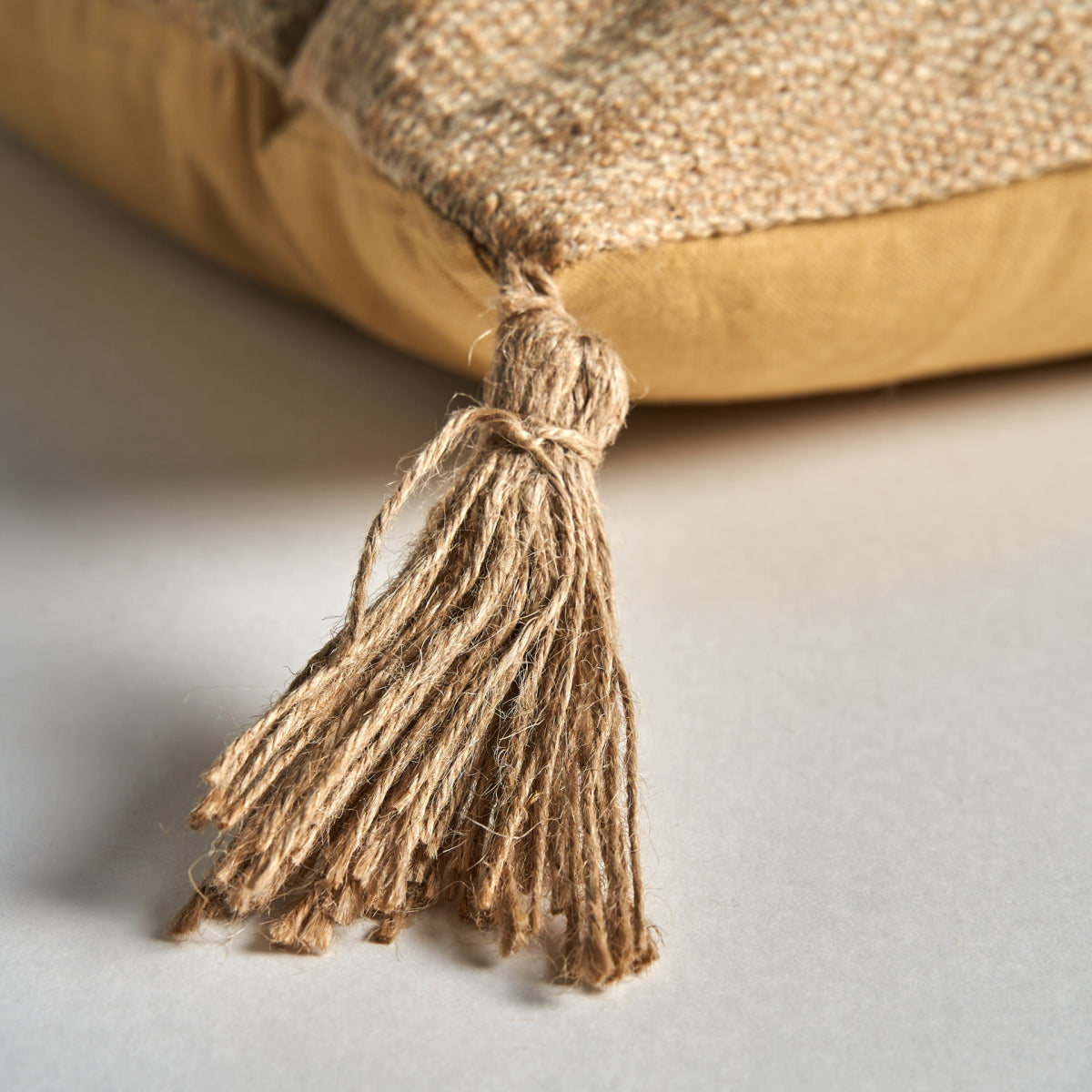 Coussin carré en jute marron | Vical Elgin | REMO, mobilier et décoration d'intérieur