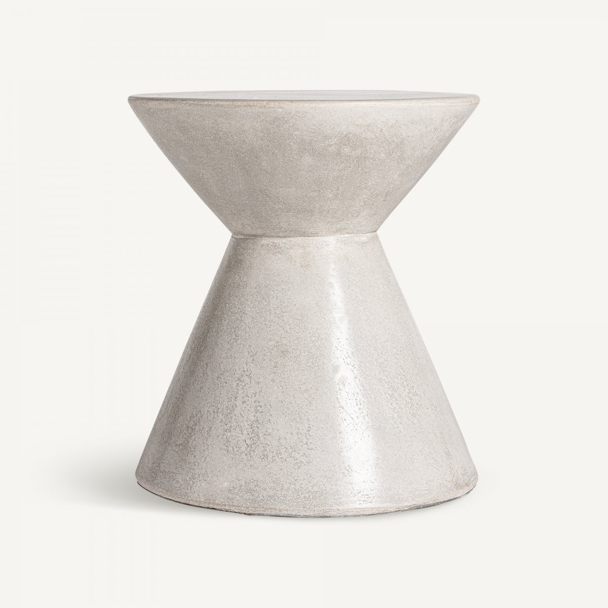 Table d'appoint en ciment gris | VICAL Telfs S | REMO, mobilier et décoration d'intérieur