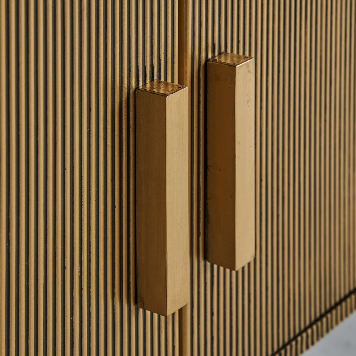 Meuble TV en marbre gris | VICAL Valbruna | REMO, mobilier et décoration d'intérieur