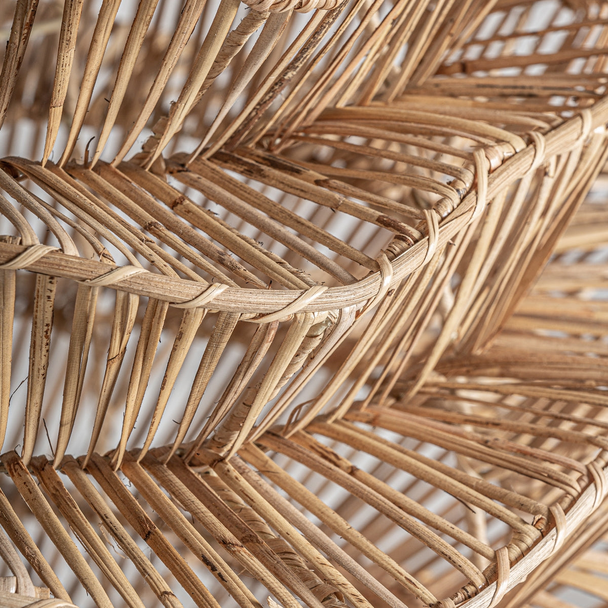 Lustre en rotin marron | VICAL Waves S | REMO, mobilier et décoration d'intérieur