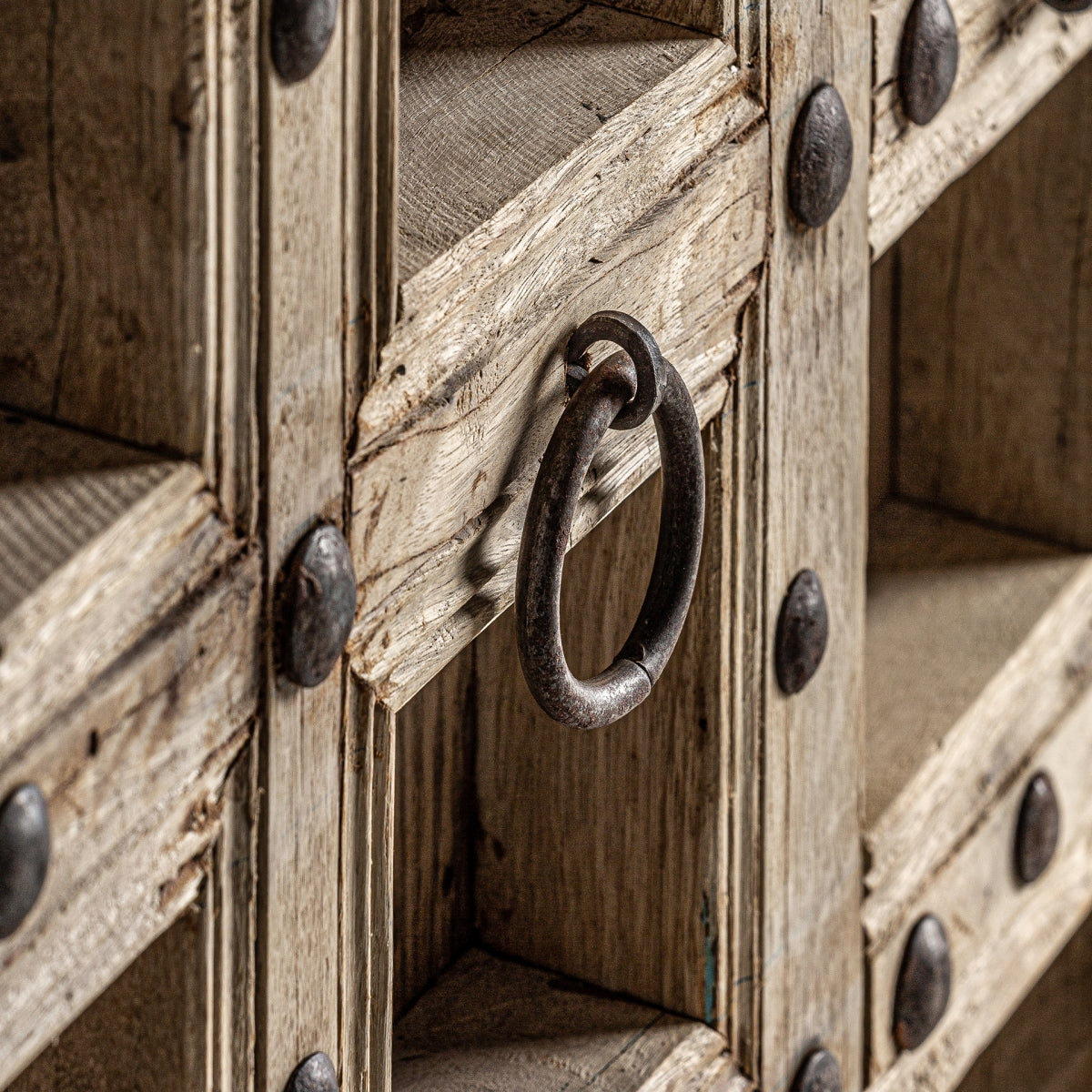 Buffet en manguier vieilli | Vical Sirigere | REMO, mobilier et décoration d'intérieur