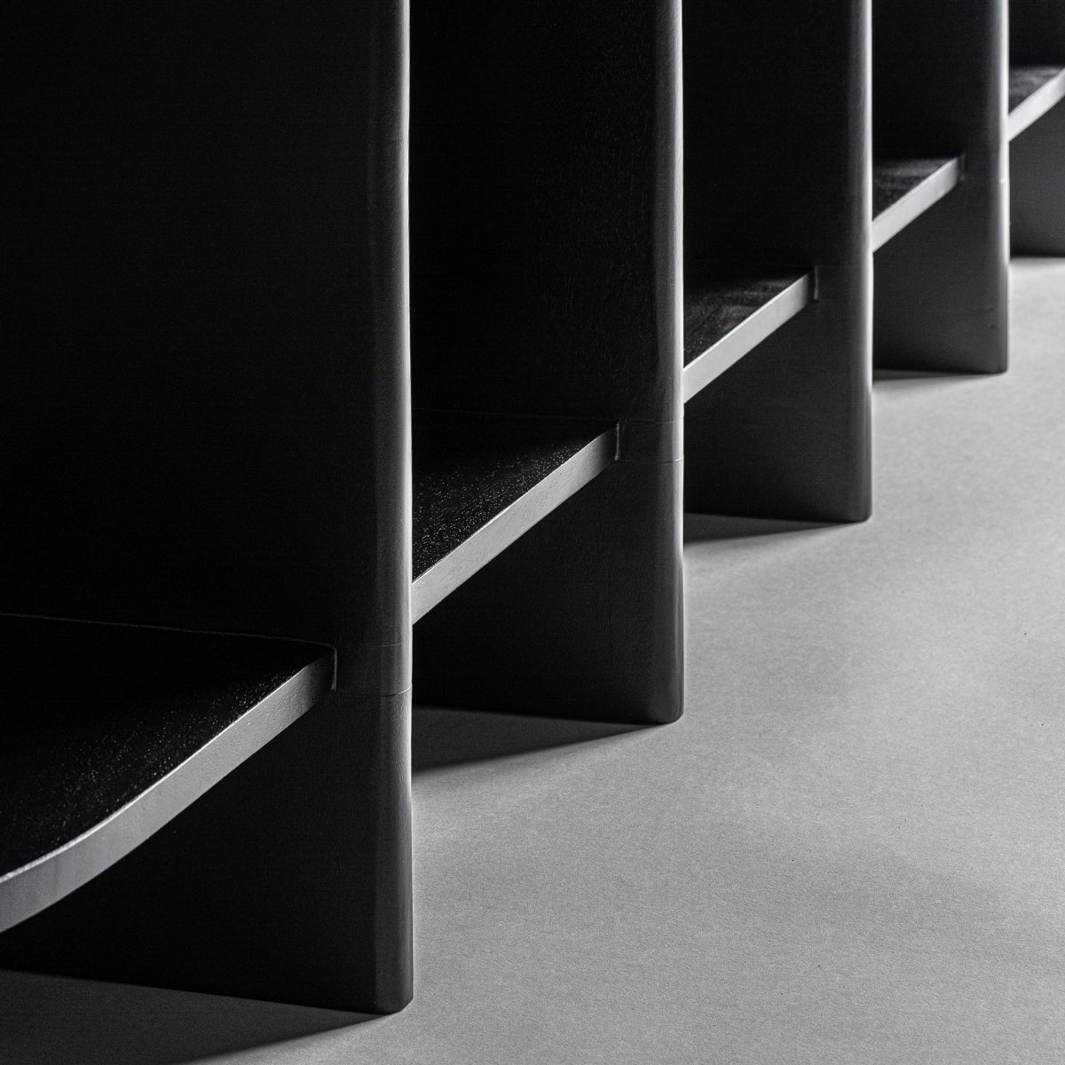 Console en manguier et marbre noir | Vical Nara | REMO, mobilier et décoration d'intérieur