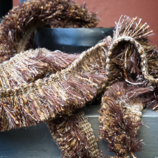 Tissu d'ameublement Cocktail Amaretto Trim | Andrew Martin - vue de détail | REMO-HOME