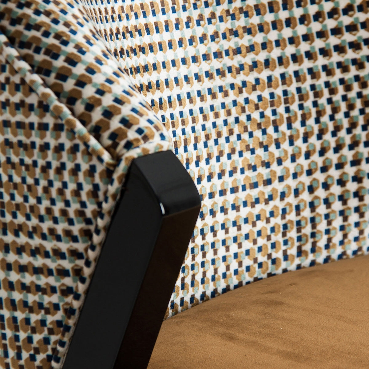 Chaise de salle à manger en velours jaune | Vical Brillon | REMO, mobilier et décoration d'intérieur