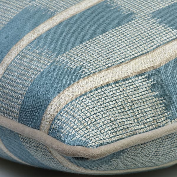 Coussin décoratif Positano Aqua Reverse Plumes durables | Andrew Ma... - vue de détail | REMO-HOME