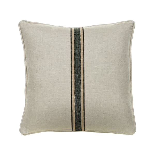 Coussin décoratif Trek Medal Stripe Charcoal Tape Plumes durables |... - vue principale | REMO-HOME