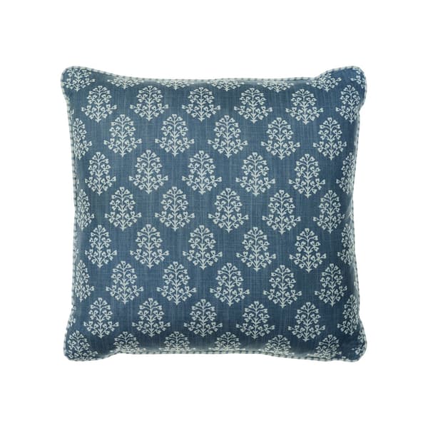 Coussin décoratif Sprig Denim Plumes durables | Andrew Martin - vue principale | REMO-HOME