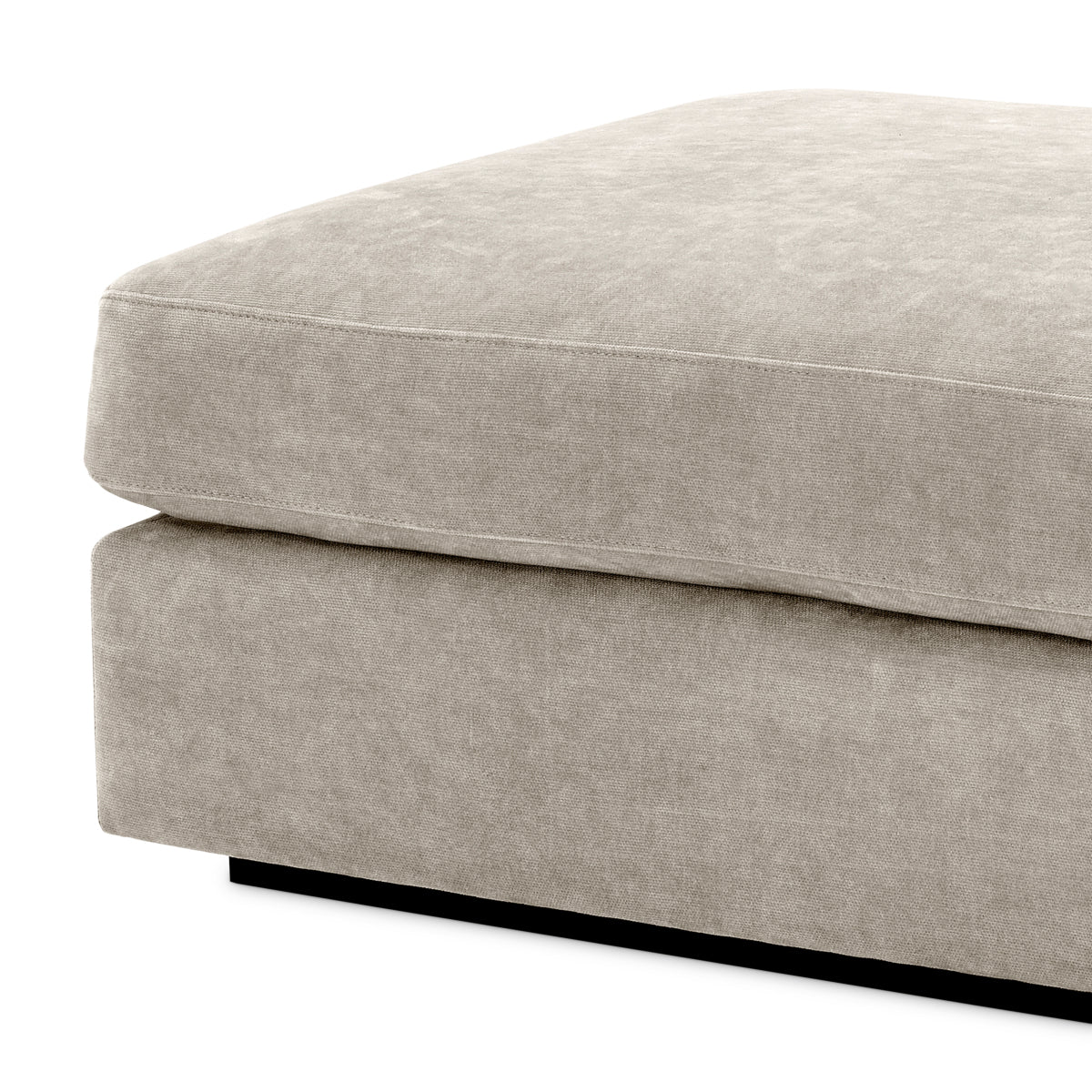 Ottoman en tissu clair sable | Eichholtz Vista Grande - vue d'ambiance | REMO-HOME