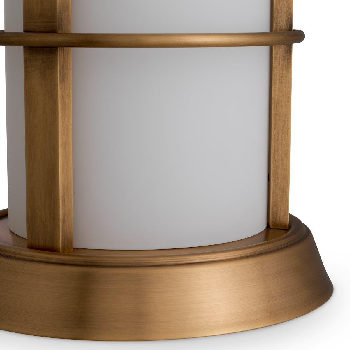 Lampe de table extérieure en laiton antique | Eichholtz Kyle L - vue d'ambiance | REMO-HOME