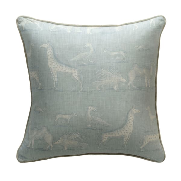 Coussin décoratif Kingdom Powder Plumes durables | Andrew Martin - vue principale | REMO-HOME