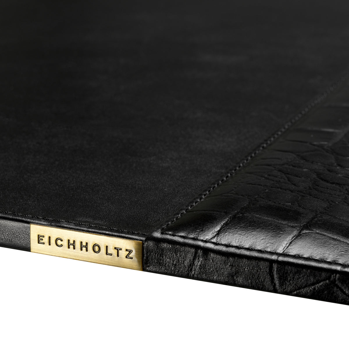 Tapis de bureau en cuir noir gaufré crocodile | Eichholtz Scaleo - vue d'ambiance | REMO-HOME