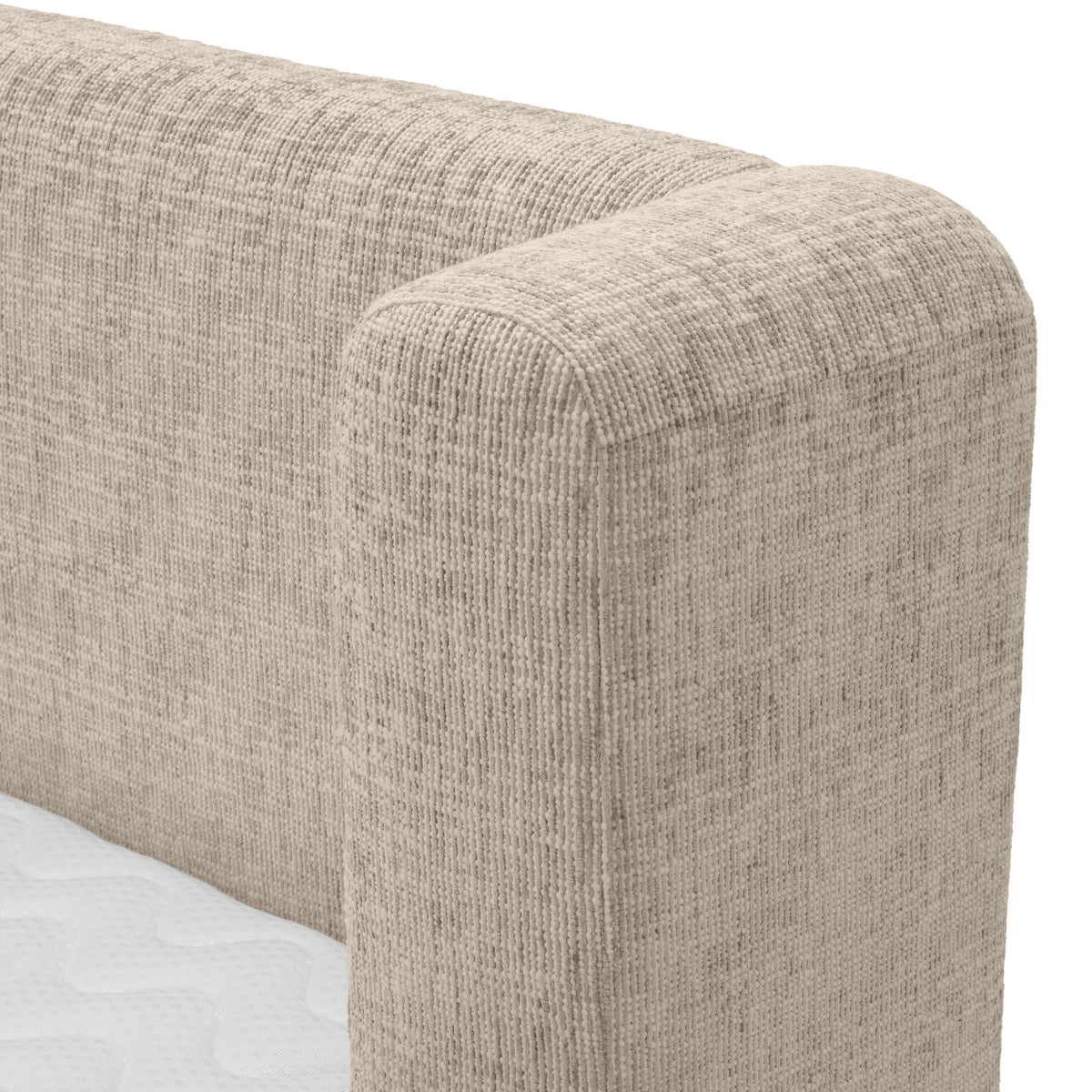 Cadre de lit en creststone beige | Eichholtz Francisco - vue d'ambiance | REMO-HOME