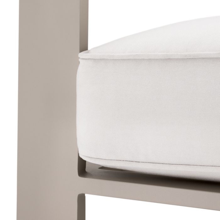 Fauteuil d'extérieur en métal sable | Eichholtz Belle Vue