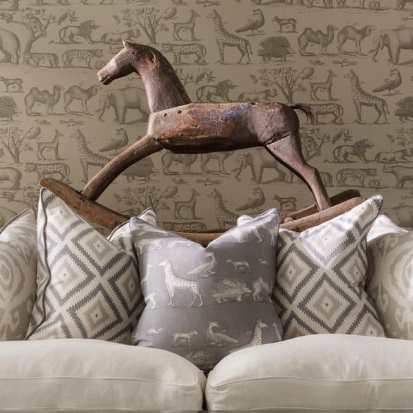 Tissu d'ameublement Kingdom Storm | Andrew Martin - vue de détail | REMO-HOME