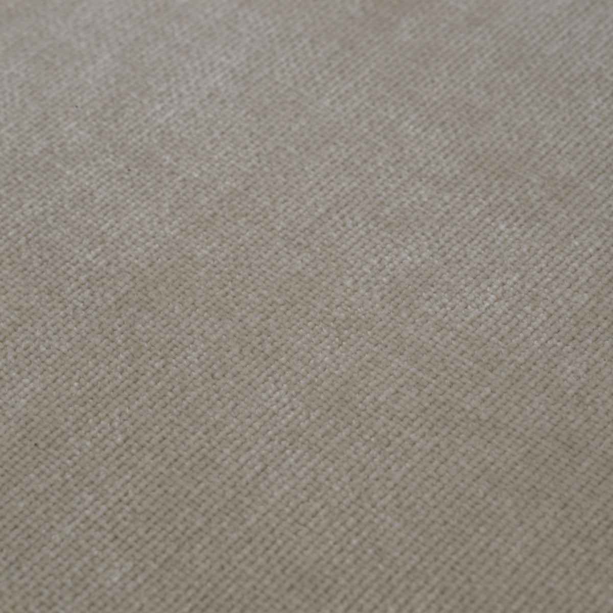 Chaise de salle à manger en clarck sand | Eichholtz Cardinale - vue d'ambiance | REMO-HOME