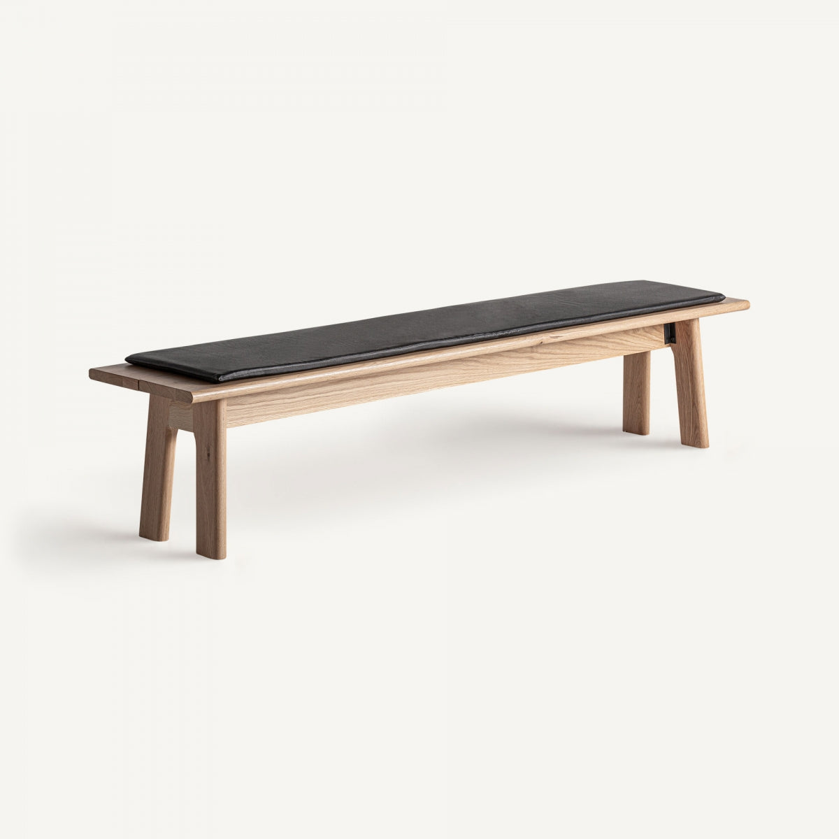 Banc en chêne clair et cuir noir | Vical Nara | REMO-HOME, mobilier et décoration d'intérieur