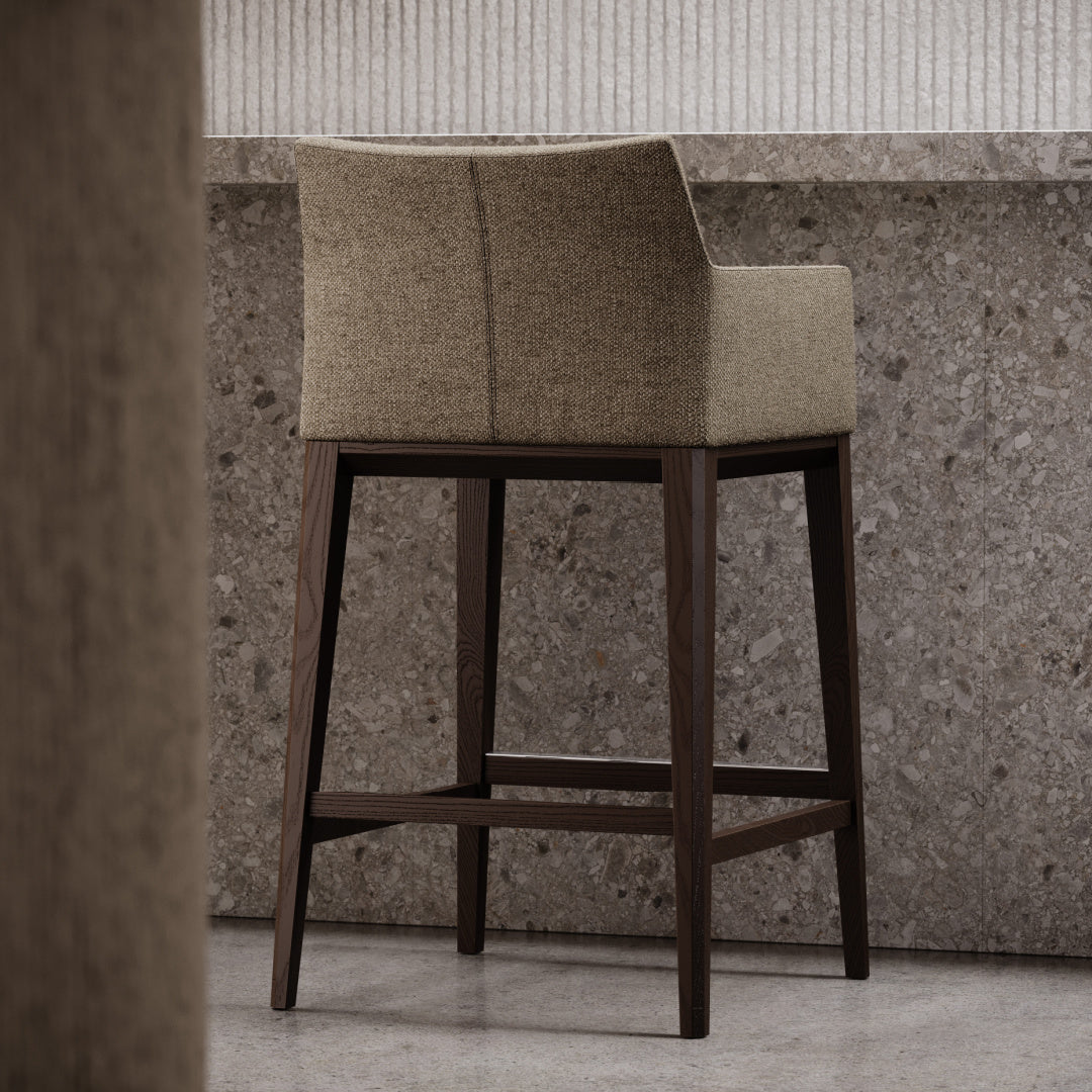 Chaise de bar en velours camel | Domkapa Carter