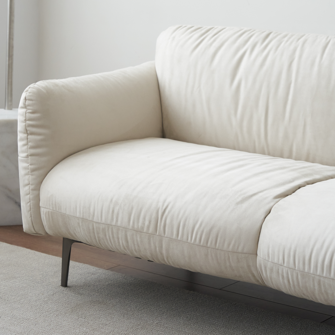 Sofá de 3 plazas en tela blanco roto | grado mojado