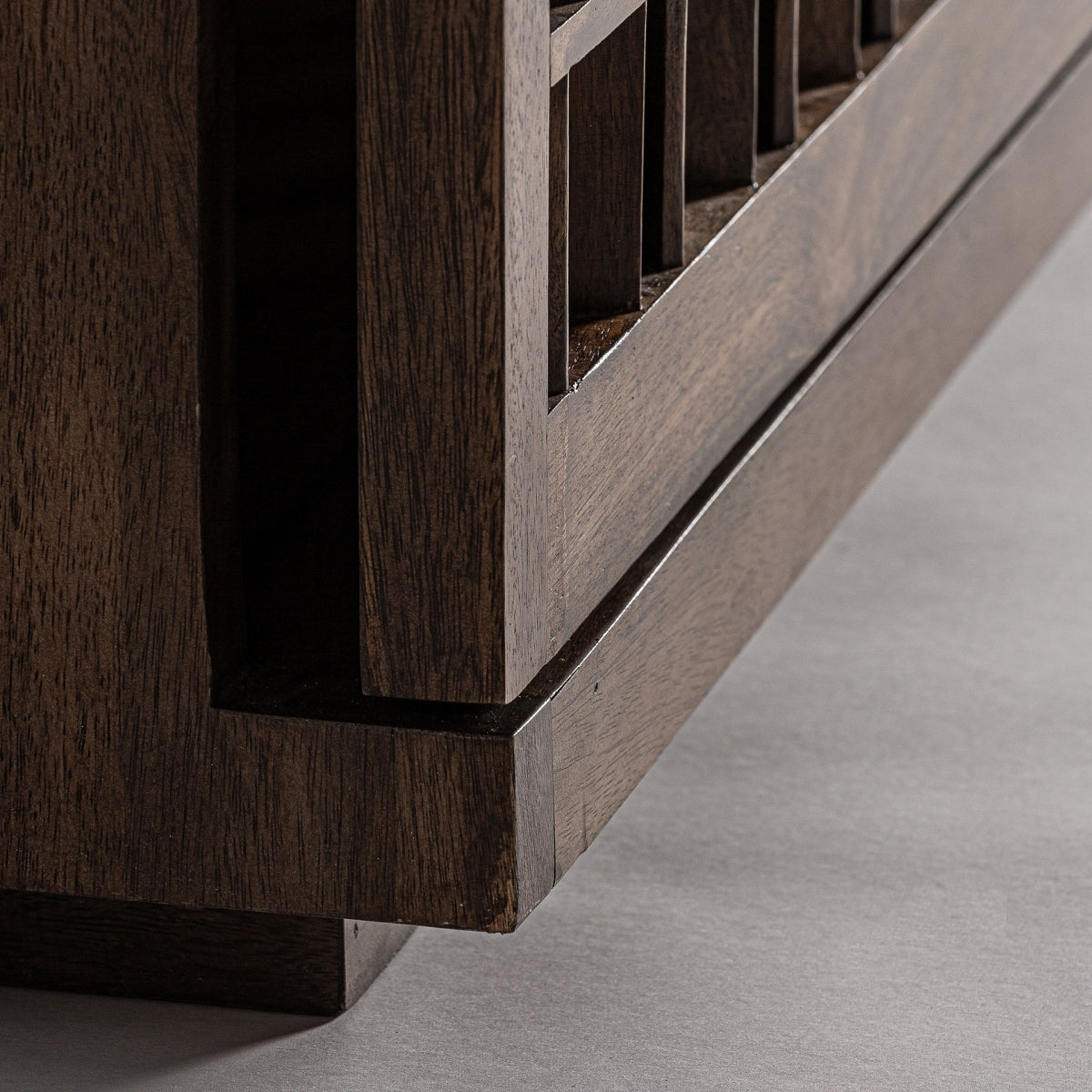 Buffet en bois de manguier marron | Vical Kladno | REMO-HOME, mobilier et décoration d'intérieur