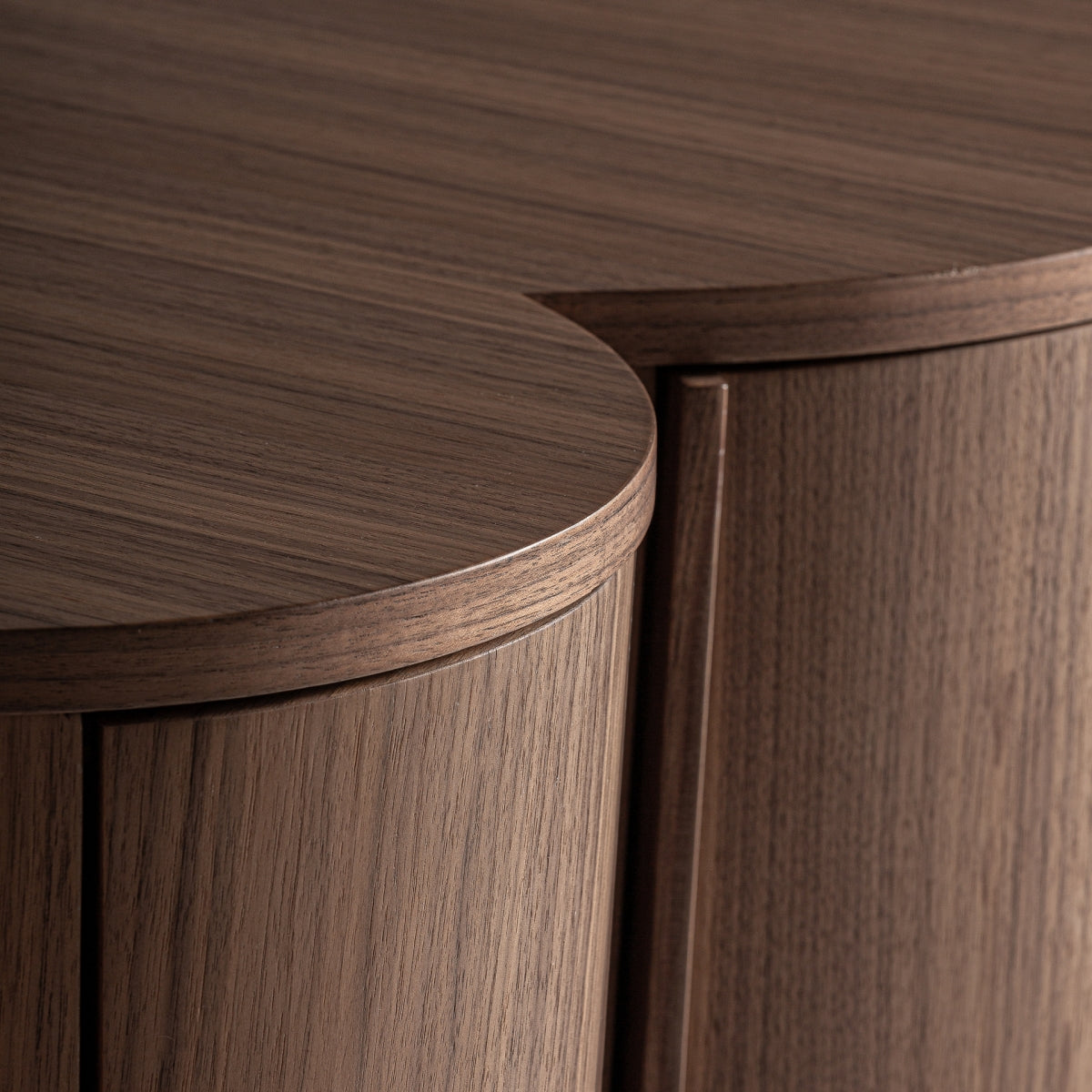 Buffet en bois de noyer marron | Vical Gifhorn | REMO-HOME, mobilier et décoration d'intérieur