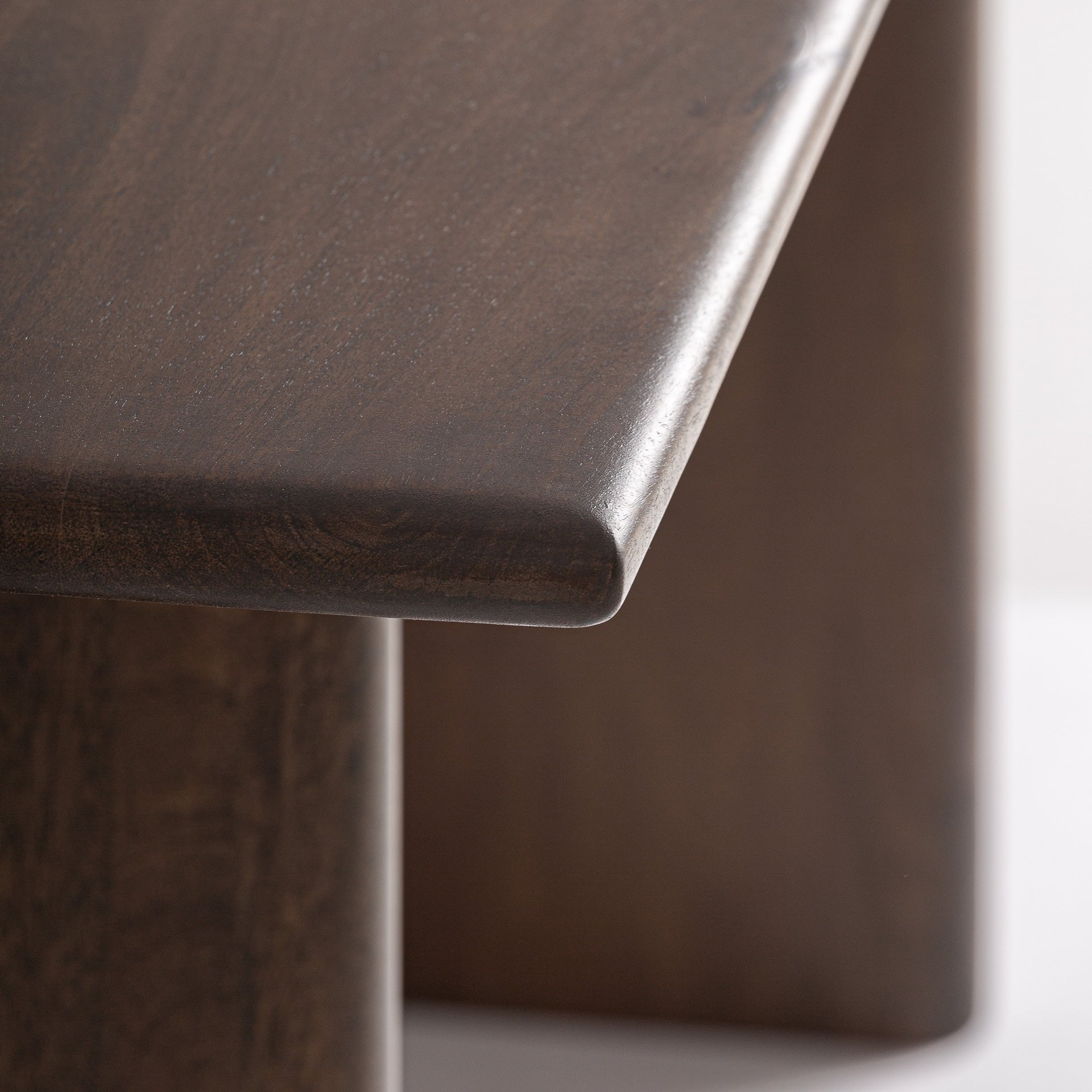 Bureau compact en bois de manguier massif marron | VICAL Ravaux | REMO-HOME, mobilier design et décoration d'intérieur