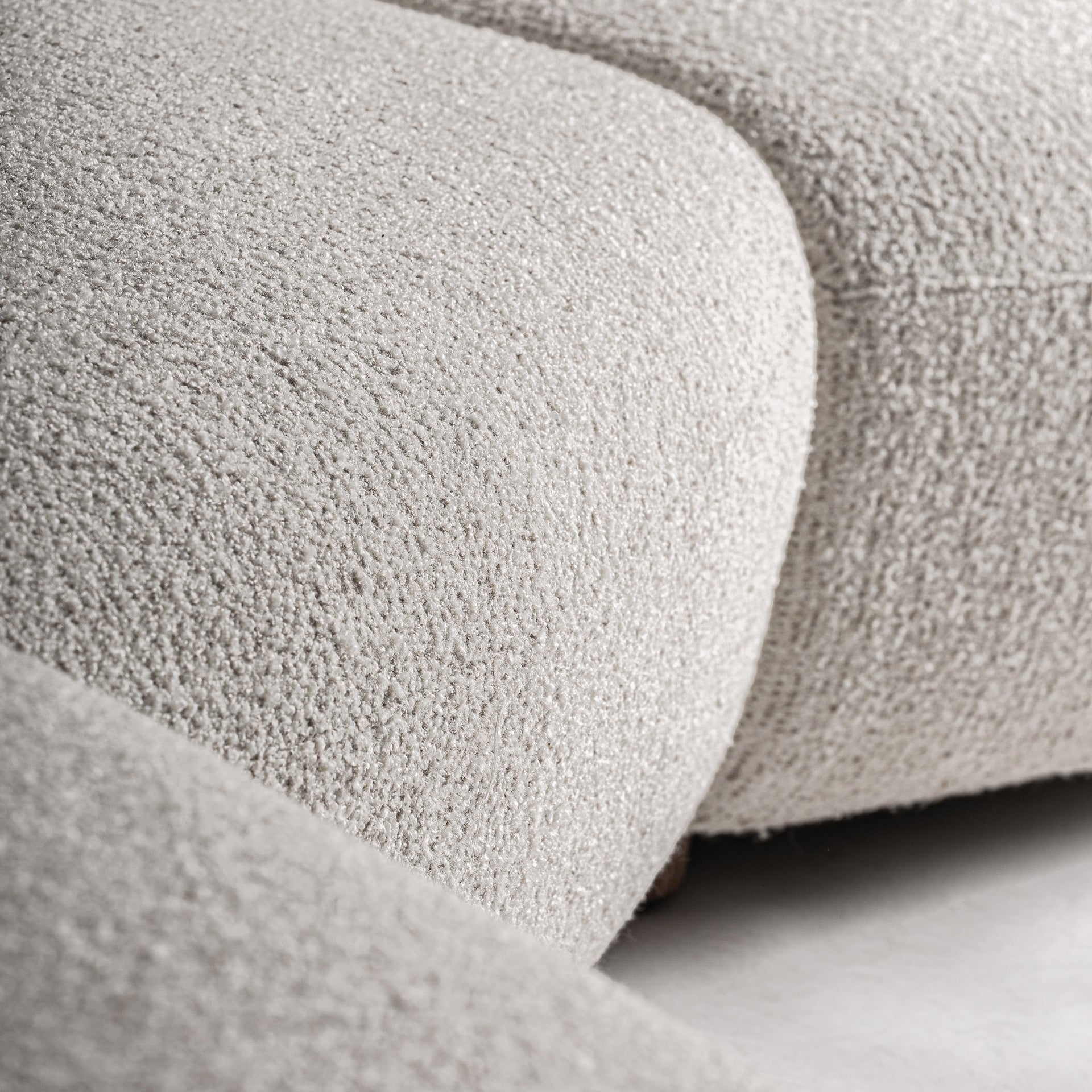 Canapé blanc cassé aluminium | VICAL Wenden | REMO-HOME, mobilier design et décoration d'intérieur