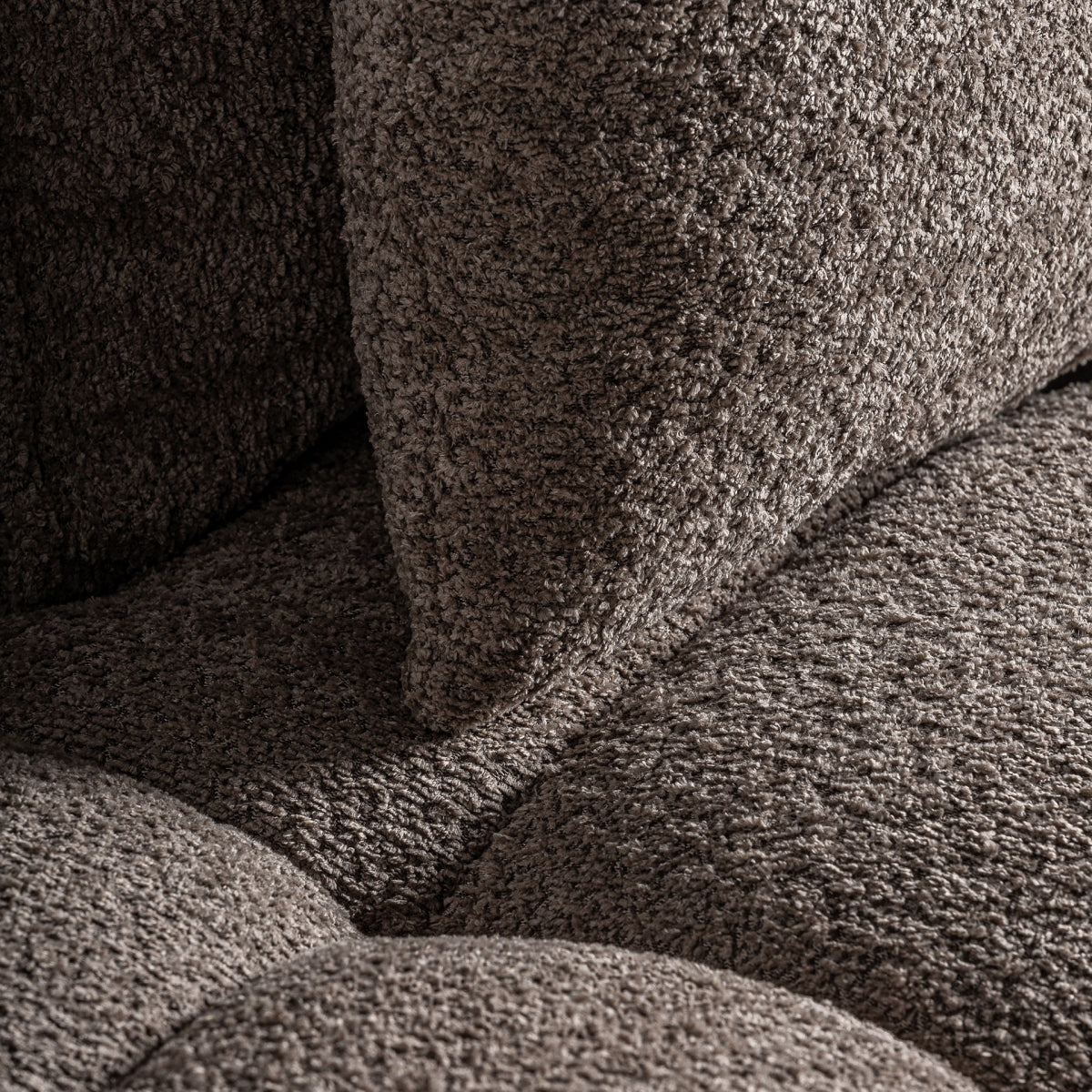 Canapé 3-4 places en tissu marron | VICAL Barlin | REMO-HOME, mobilier design et décoration d'intérieur