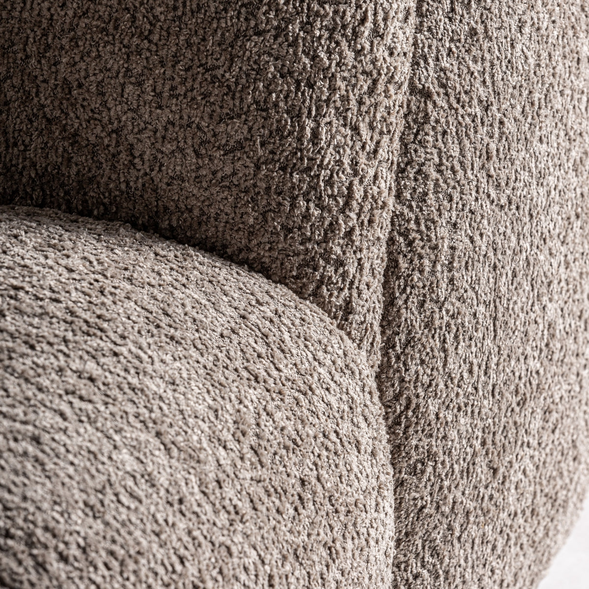 Canapé 3-4 places en tissu marron | VICAL Barlin | REMO-HOME, mobilier design et décoration d'intérieur