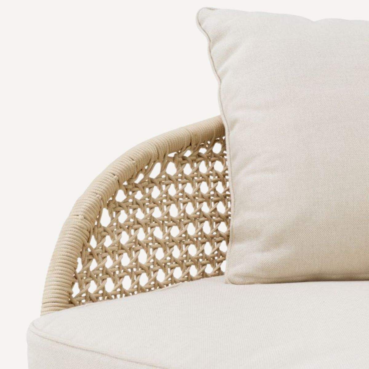 Canapé d'extérieur 2-3 places crème | Eichholtz Trinity | REMO-HOME, mobilier et décoration d'intérieur