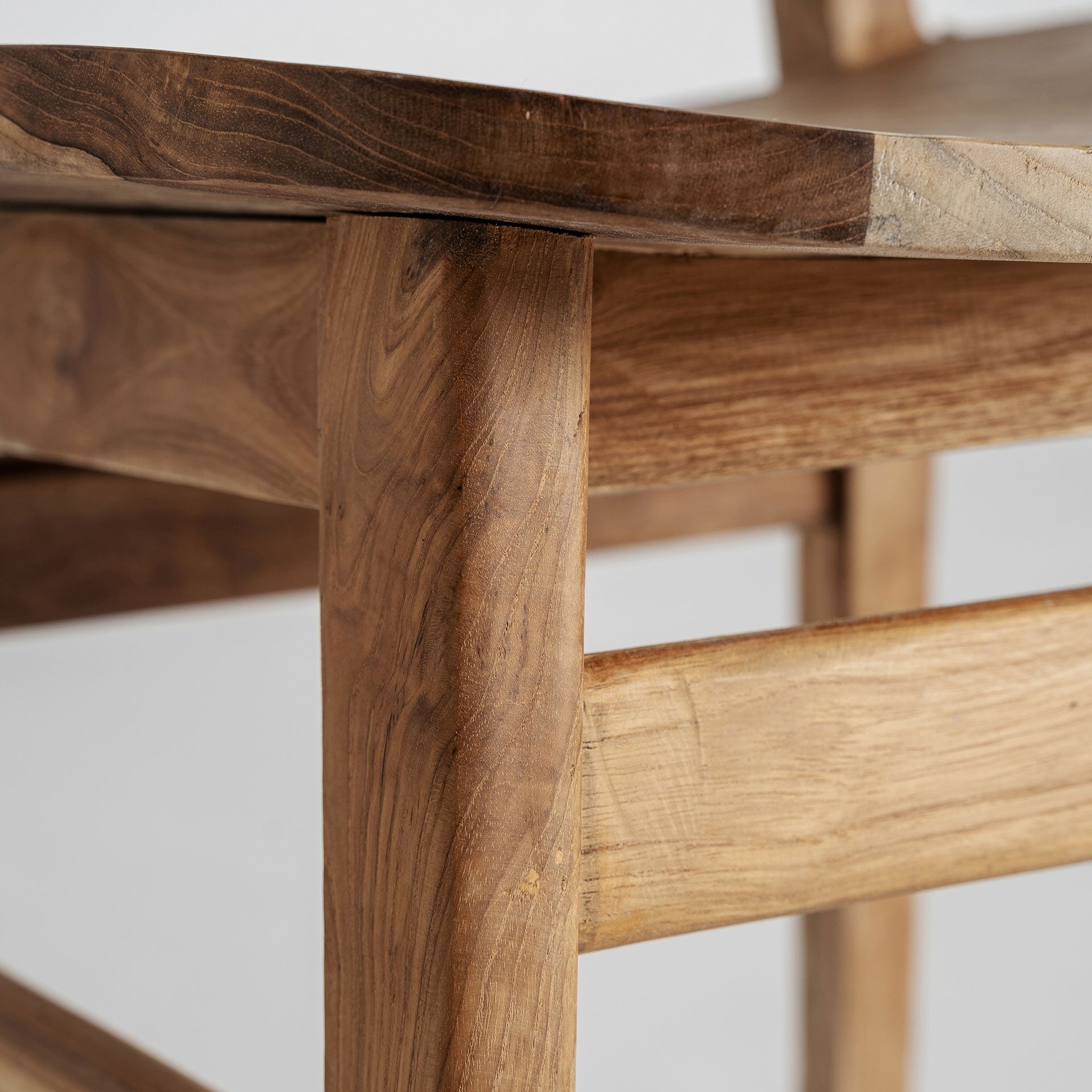 Chaise bois teck et rotin naturel tressé | VICAL Bludenz | REMO-HOME, mobilier design et décoration d'intérieur