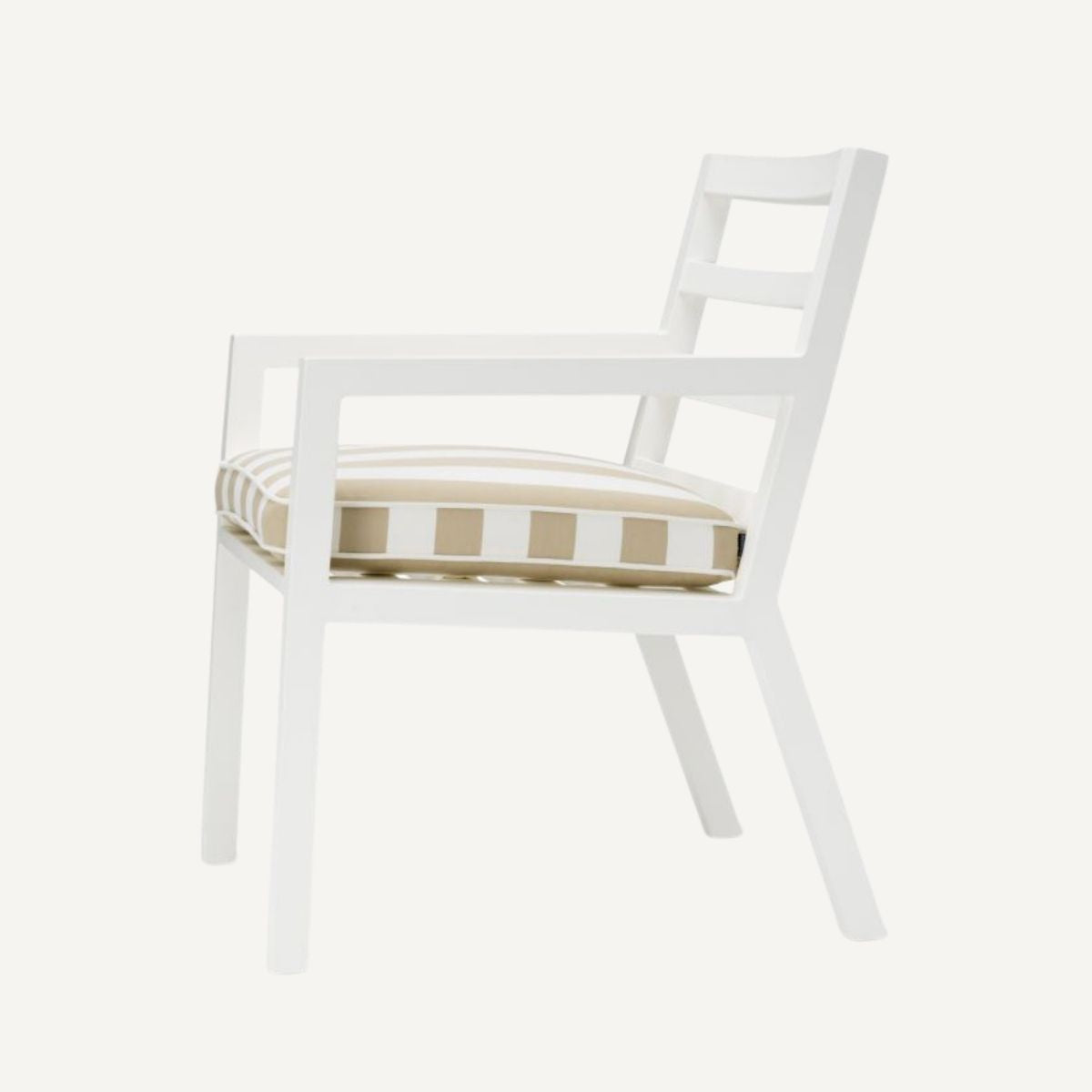 Chaise extérieure blanche et beige | Eichholtz Delta | REMO-HOME, mobilier et décoration d'intérieur