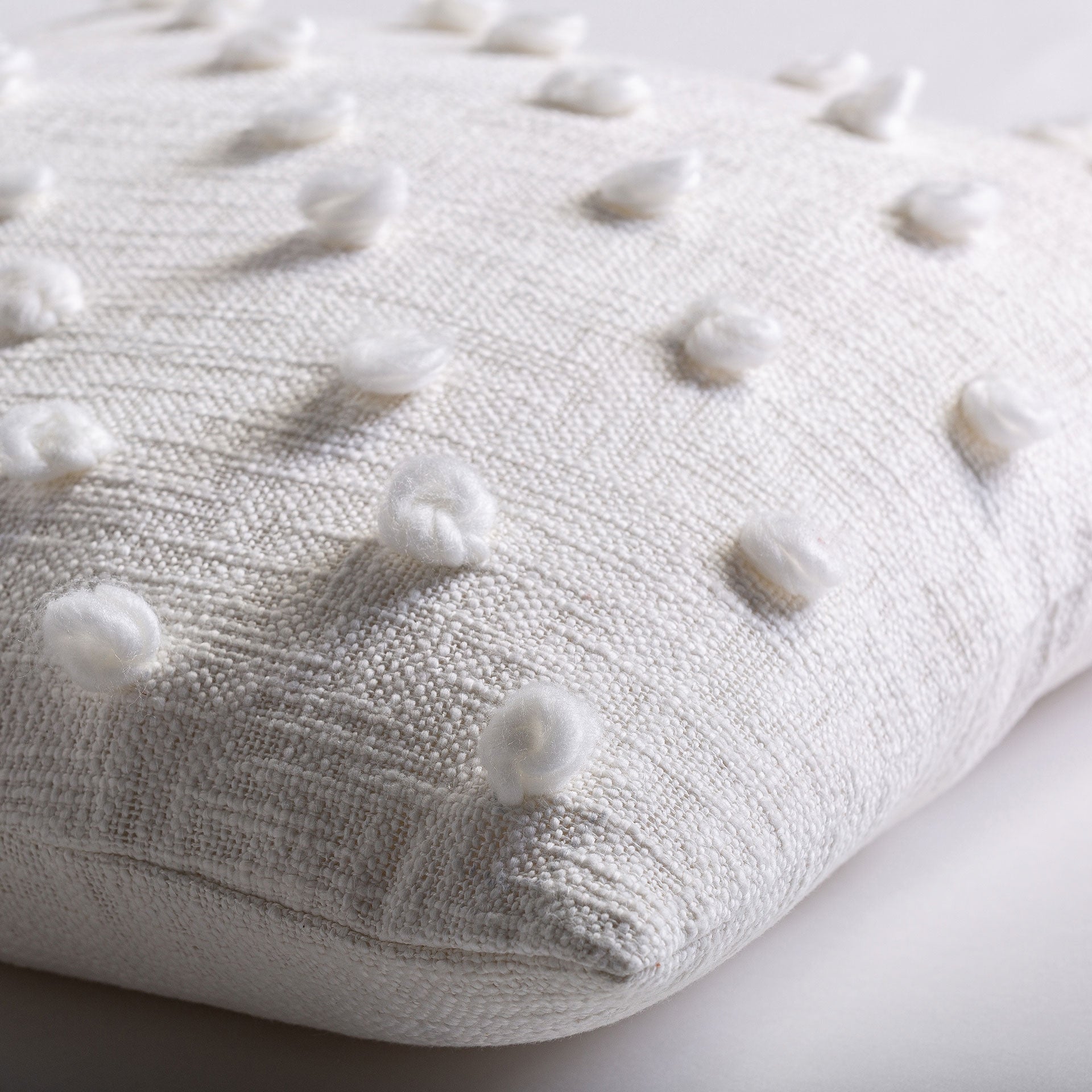 Coussin carré coton blanc | VICAL Yaiza | REMO-HOME, mobilier design et décoration d'intérieur