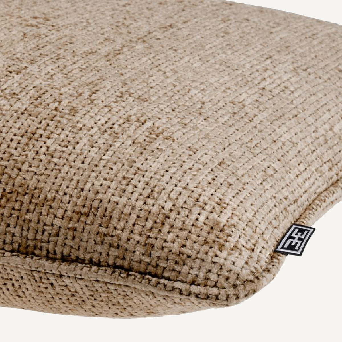 Coussin carré en tissu sable | Eichholtz Lyssa L | REMO-HOME, mobilier et décoration d'intérieur