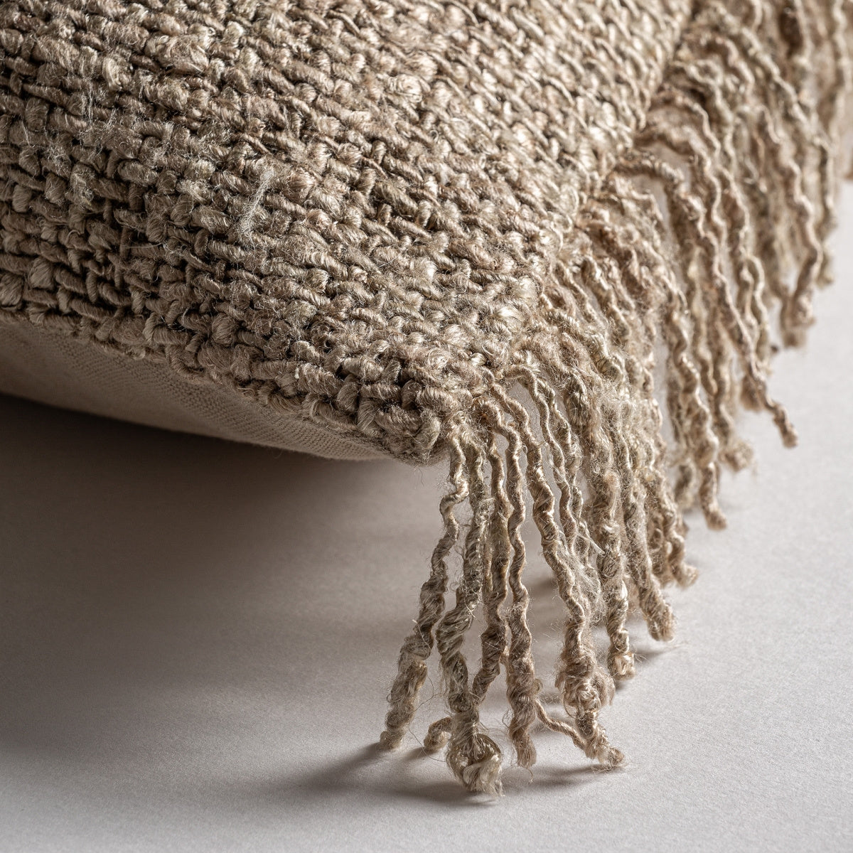 Coussin carré en coton beige | VICAL Edgar | REMO-HOME, mobilier design et décoration d'intérieur